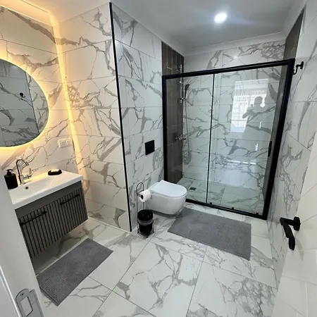 Noble House Mahmutlar 2 Апартаменти *